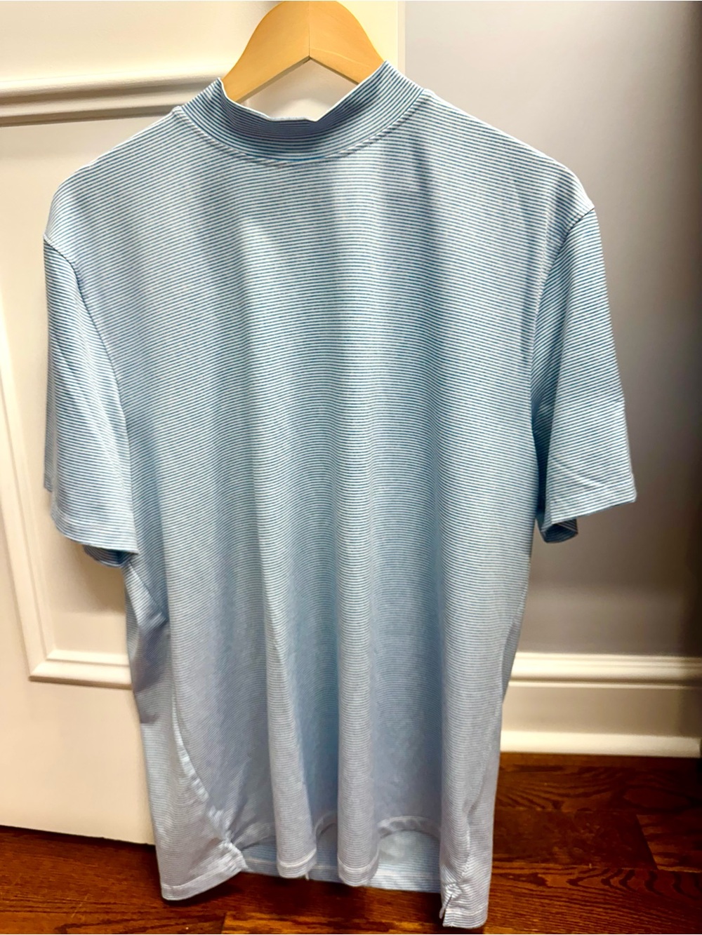 Nike Tiger Woods Blue Pinstripe Men’s Short Sleeve Mock Neck Golf Polo Shirt, L